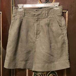 Everlane Womens Cargo Shorts in Olive